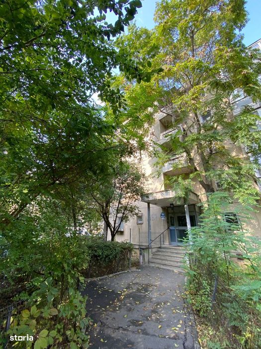 Garsonieră  41 mp, parter/4, zona Cora Lujerului – Lacul Morii