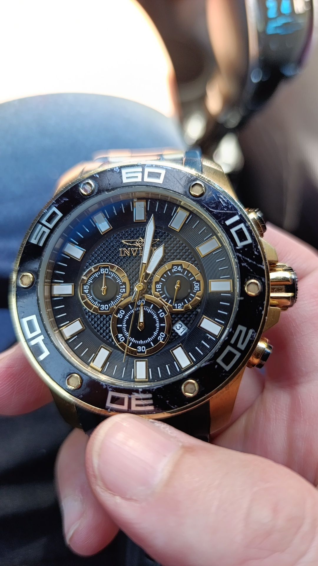 Продам часы invicta
