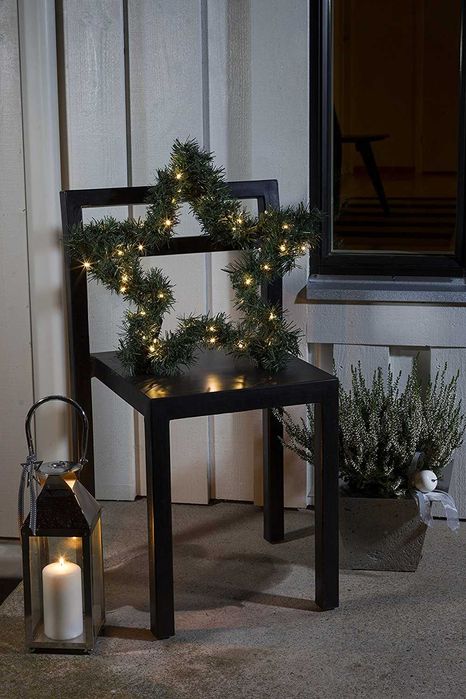 Коледна звезда от борови клонки и ЛЕД светлини