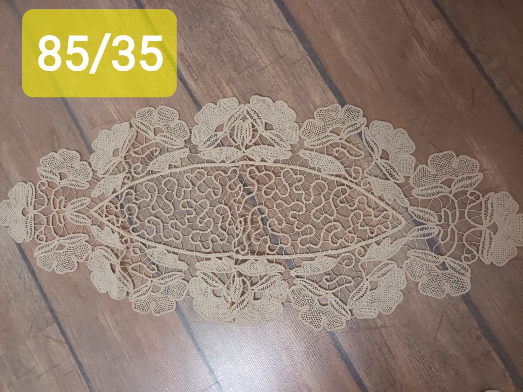 Set față de masa și mileuri macrame