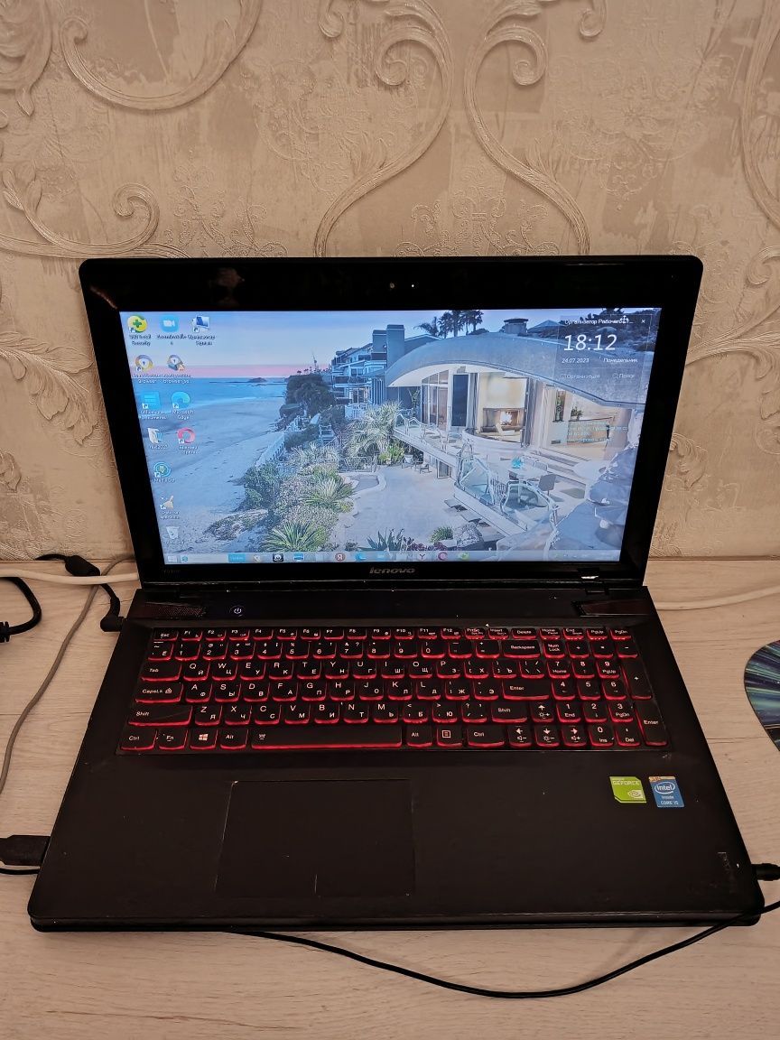 Продается ноутбук  Lenovo