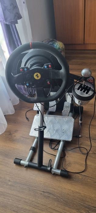 Volan gaming Thrustmaster t300 alcantara edition + rig
