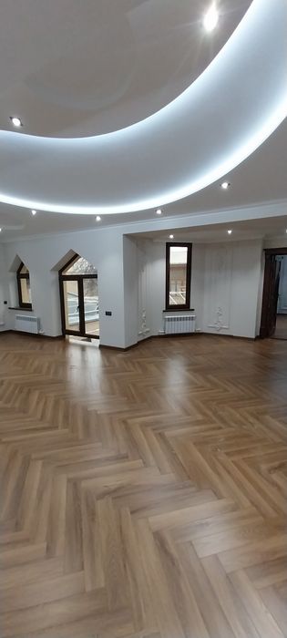 Настил ламината "ёлочкой".Выравнивание полов, наливной пол и ламинат.