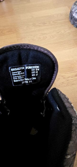 Продавам два чифта зимни боти олекотени.