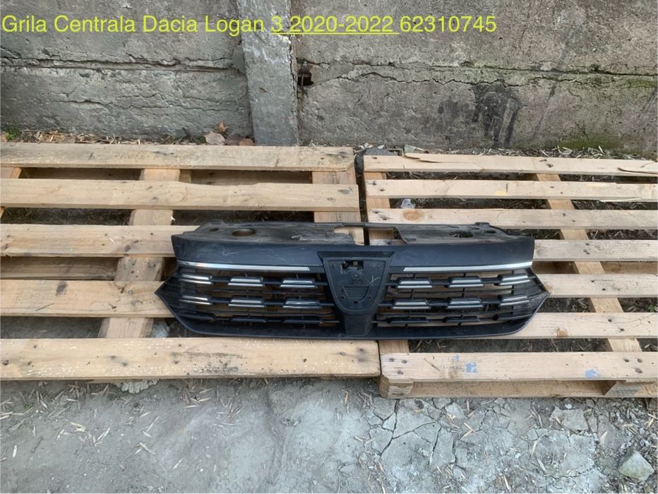 Grilă radiator Dacia logan 3 2020 +