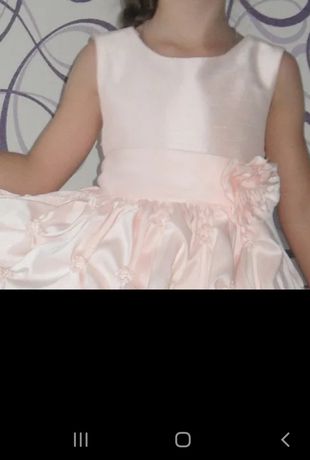 Нарядное платье для девочки 6-7 лет цвет персиковый