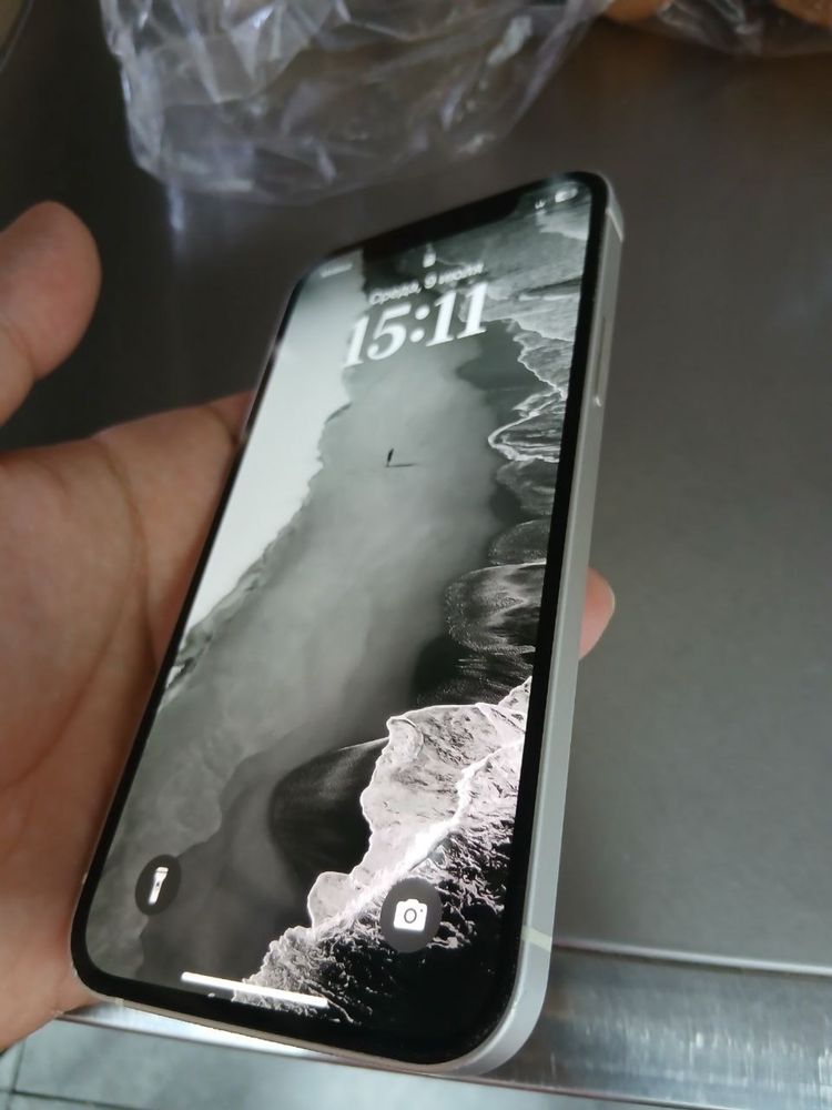 Iphone 12  128gb.