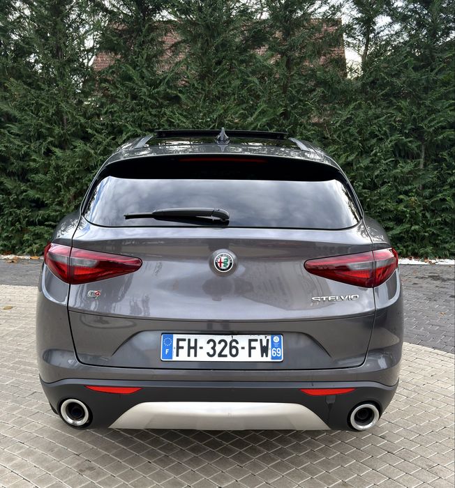 Alfa Romeo Stelvio Q4 (4x4) 2017