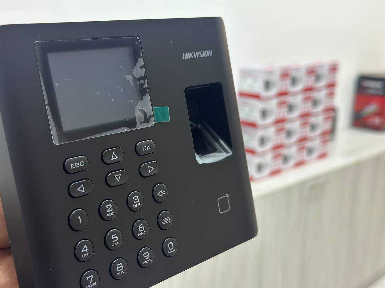Терминал контроля доступа Hikvision DS-K1A802AMF