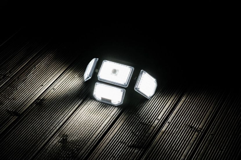 LED Соларен аплик със сензор LED/5W/5,5V IP65