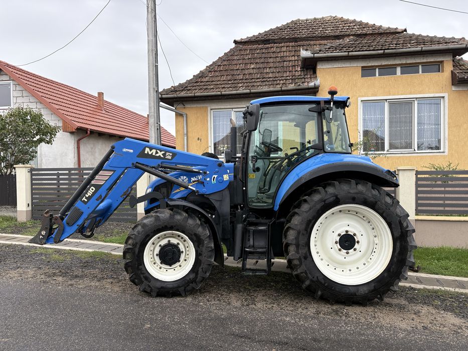 Tractor New Holland T 5.105  vopsea originala stare exceptionala