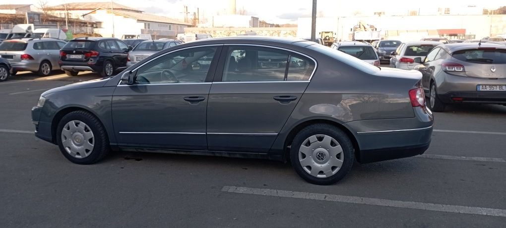 Vând auto wolkswagen pasat