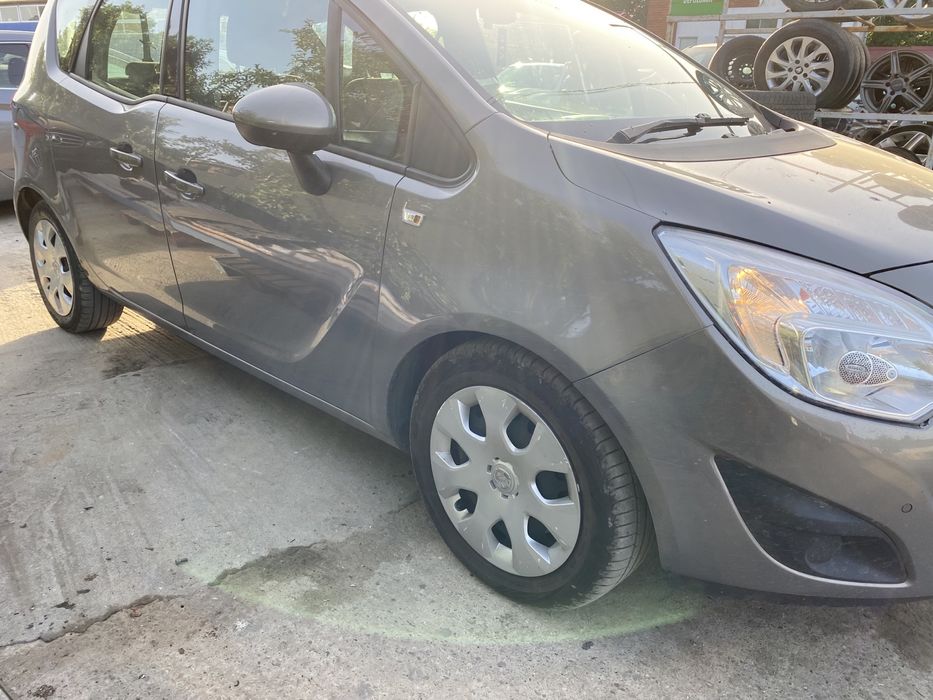Compresor climă Opel Meriva B 1.7 cdti 2011