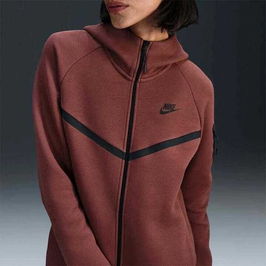 Дамски Екип Nike Tech Fleece