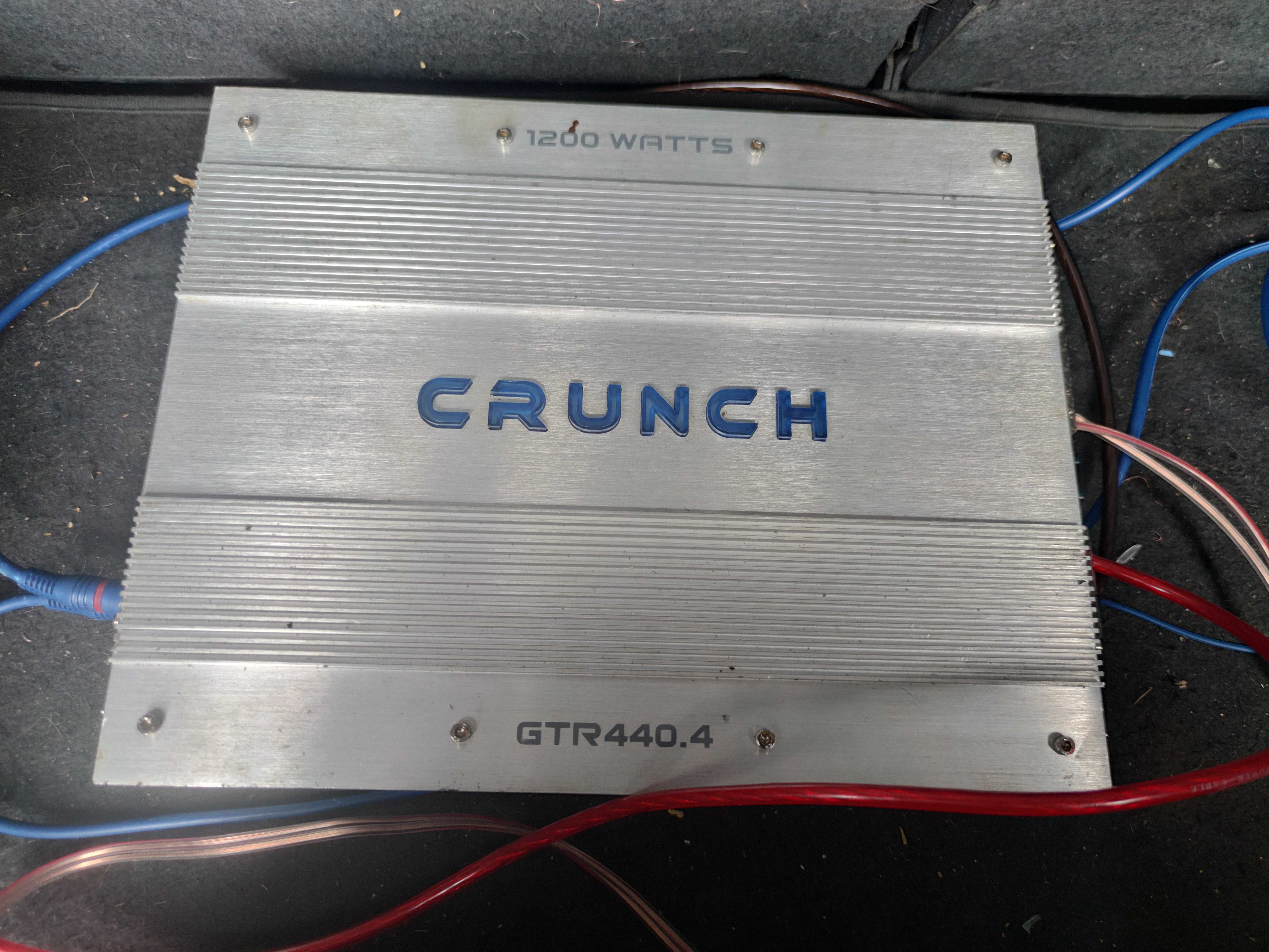 Бас каса 12 Ка 1000w и усилвател Crunch 1200w