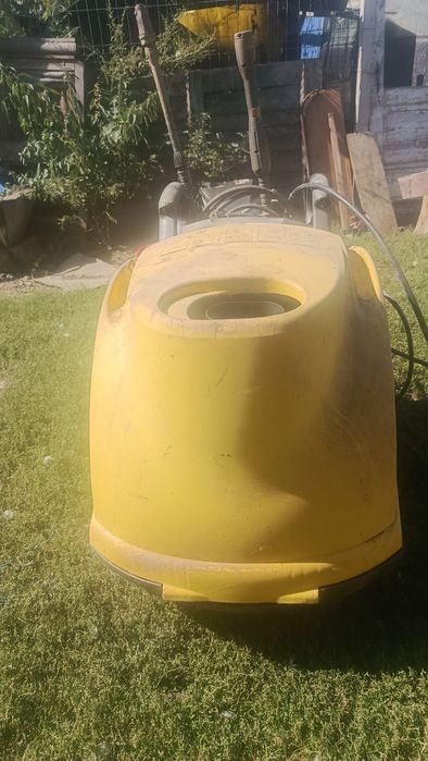 Vând danf Karcher