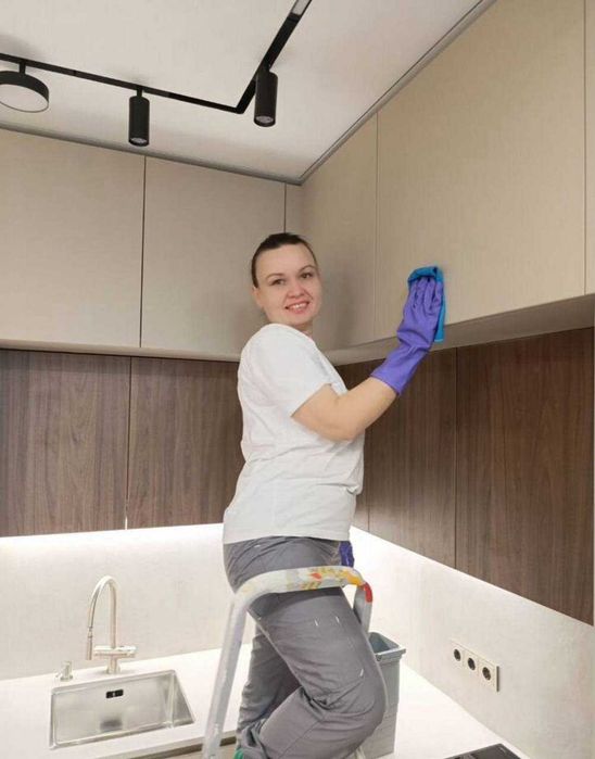 Уборка домов и коттеджей Алматы — окна, кухни, санузлы