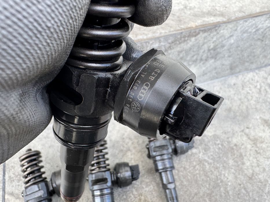 Set 4 injectoare PD 1.9 TDI ARL/ASZ Cod AL  Vw seat skoda audi