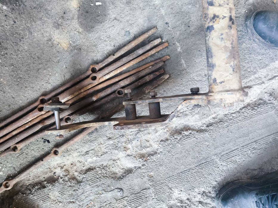 Теглич Toyota hilux