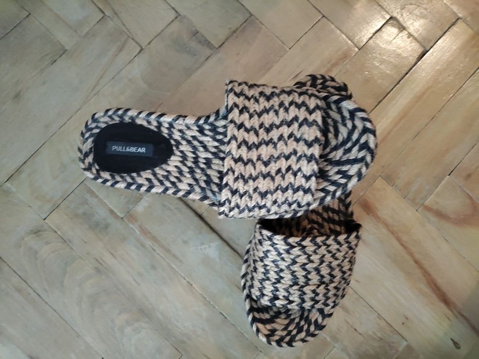 Sandale Pull&Bear din material textil, mărimea 37
