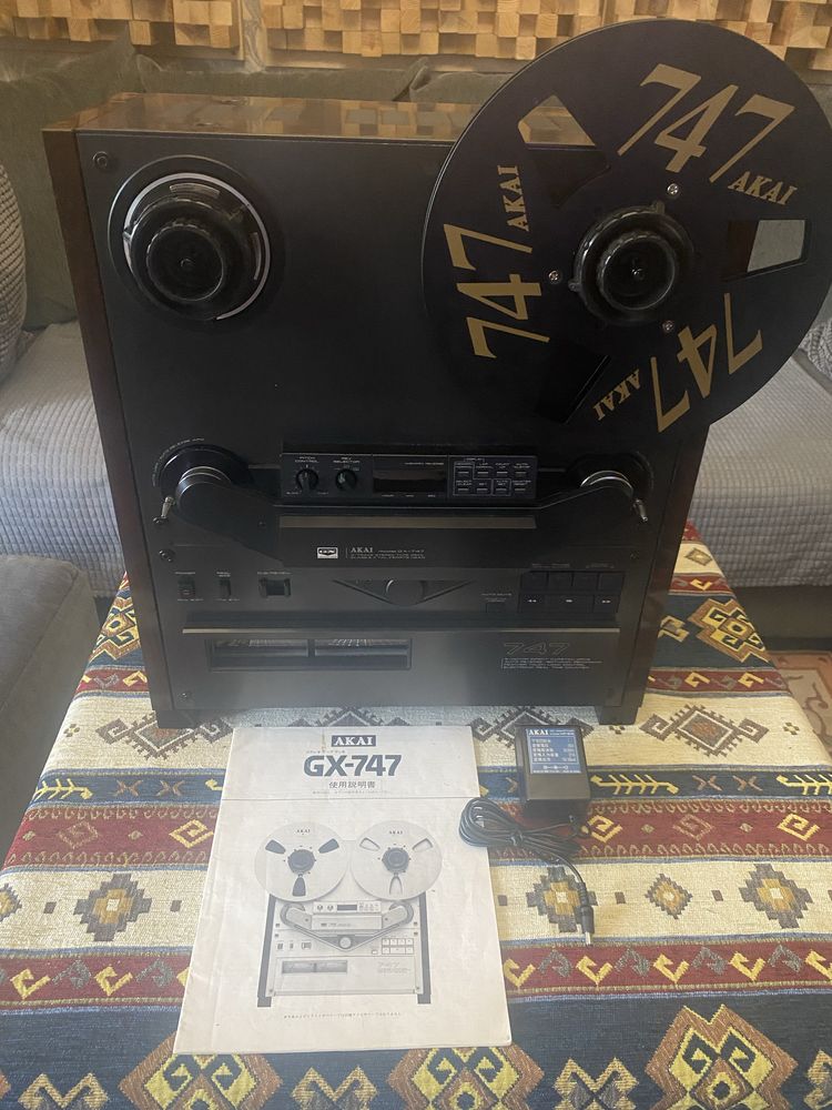 Катушечный магнитофон Akai gx-747