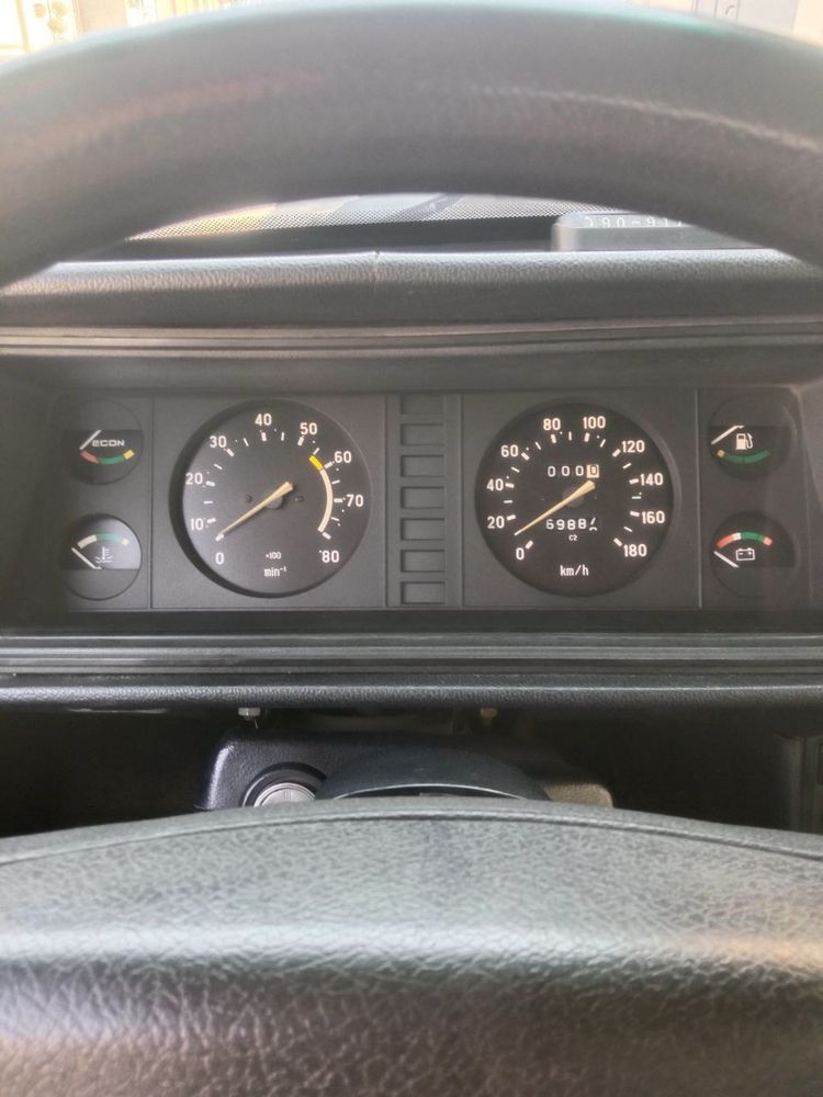 Vaz 2107 sotiladi xolati yaxshi