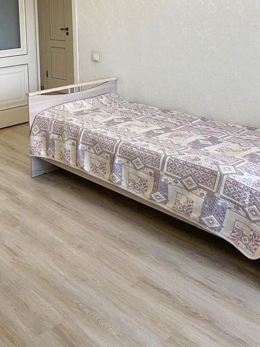 Кровать с ортопедическим матрасом