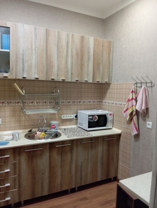 Продаю на Карасу 6 Домик
