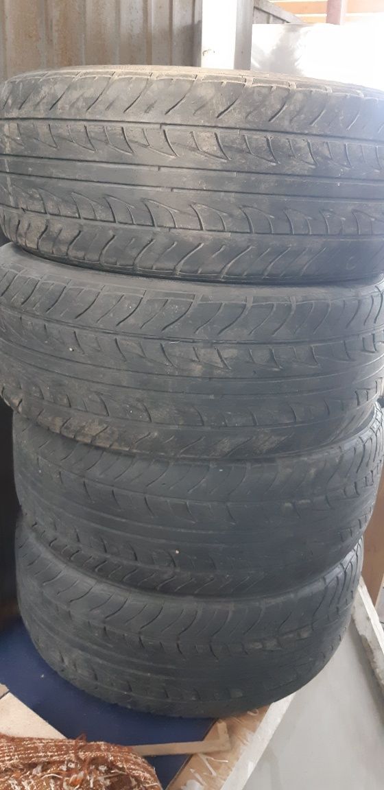 Автошины летние 235/60 R16