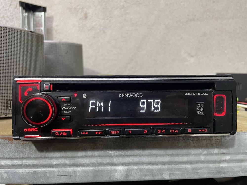 Радио за кола Kenwood KDC-BT520U висок клас с блутут,флашка,CD,Радио