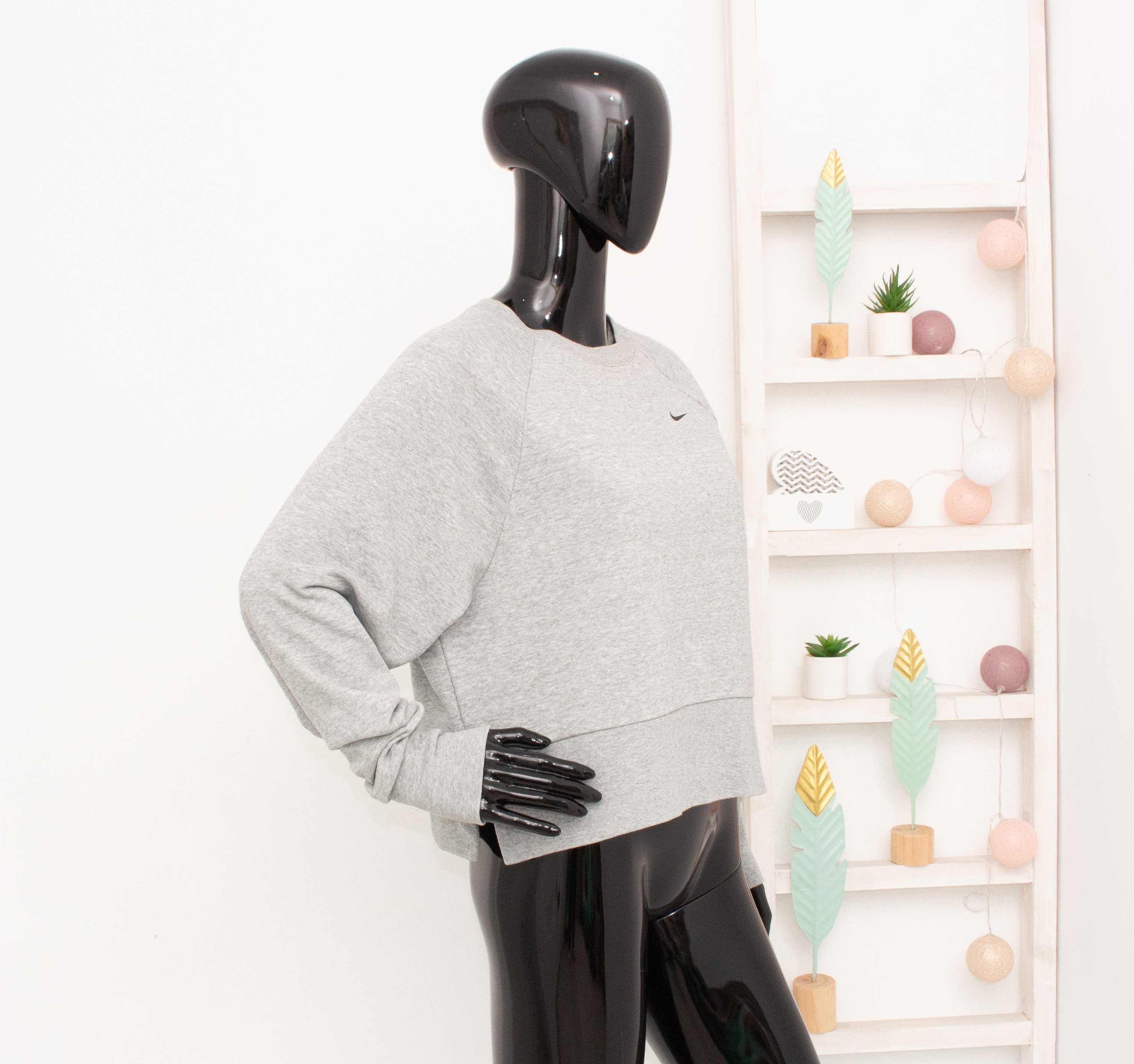 Nike оригиналнен дамски суичър дупки на гърба голямо лого пуловер S