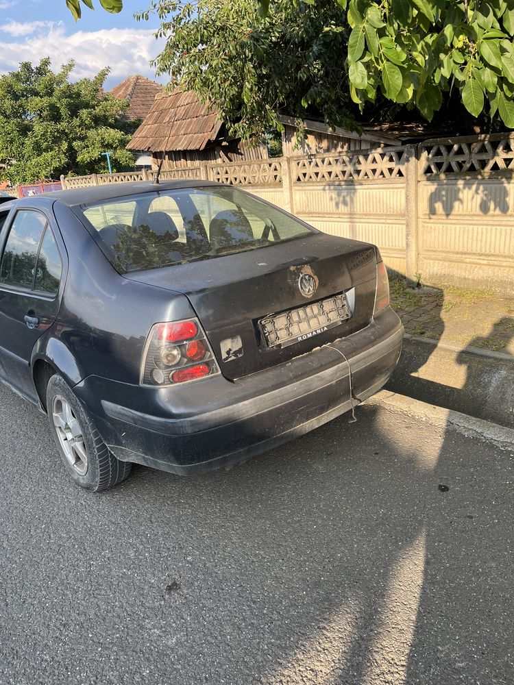 Dezmembrez vw bora