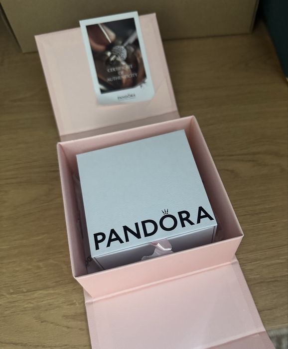 Оригинальный браслет Pandora — идеален для подарка!