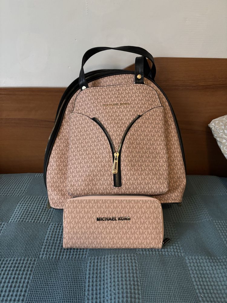 Раница- Michael Kors