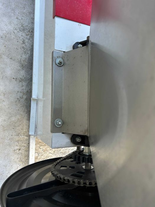 Vând zdrobitor desciorchinător ENO 3 semiinox manual