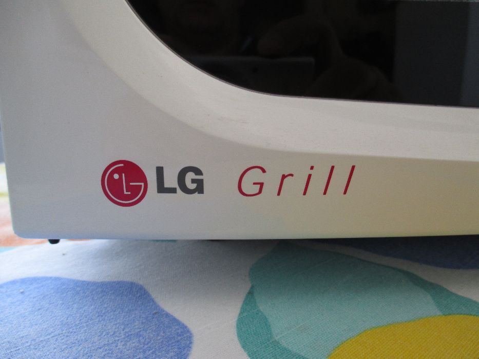 Cuptor Microunde + Grill Marca LG Nou !