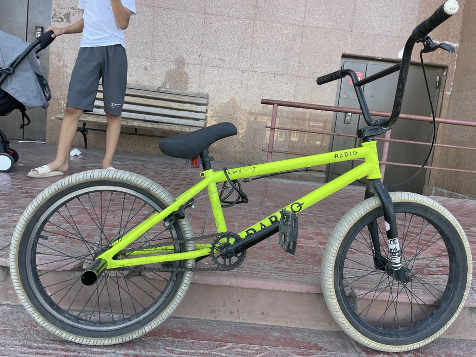 Бмх можно обмен на любой бмх и дерт обменяю на любой белый бмх.