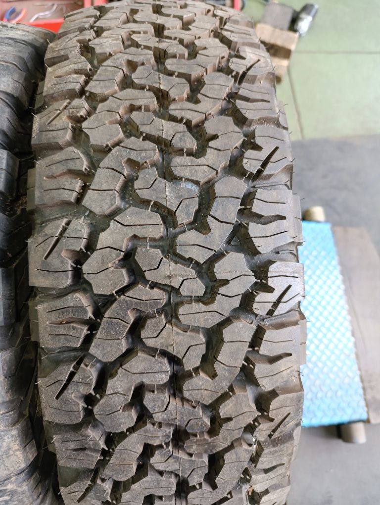 Гуми BfGoodrich 255/70/18 AllTerian
