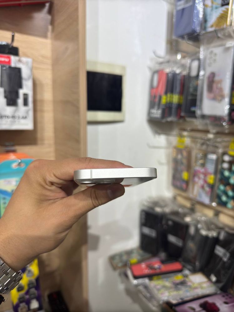 Iphone 13 sotiladi