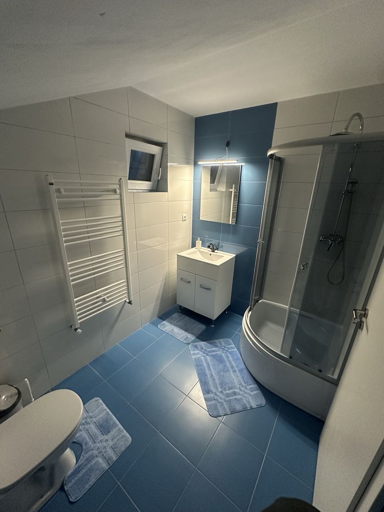 Cazare in Azuga -Camere de inchiriat (Azuga Home pe Booking )