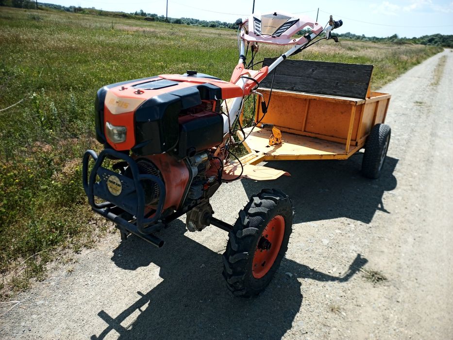 Vând motocultor Ruris diesel 11 cai