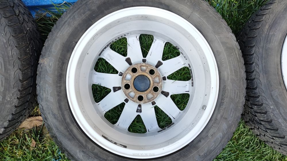 Джанти 16" цола 5х108 със зимни гуми