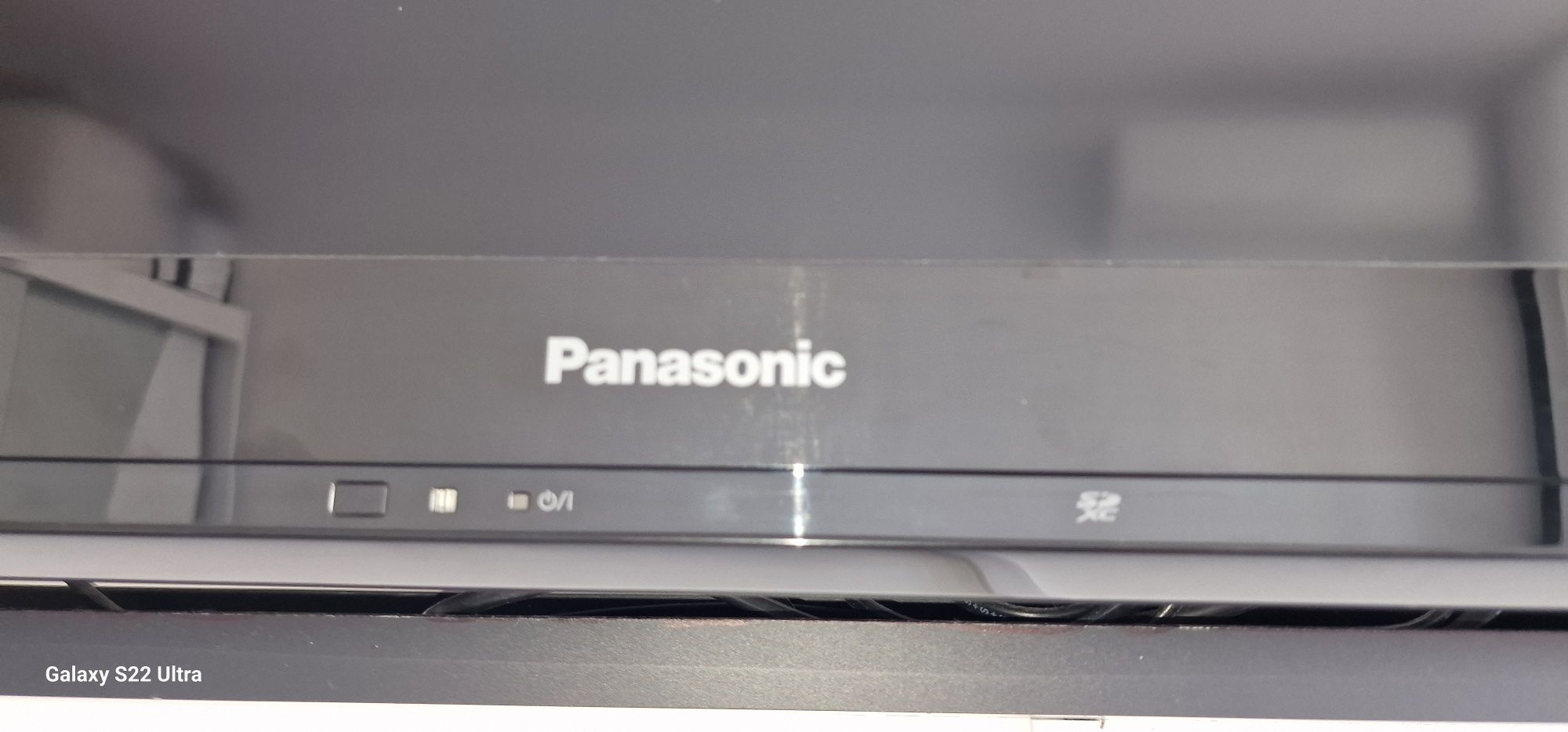 Продавам телевизор PANASONIC TX-L32E3E