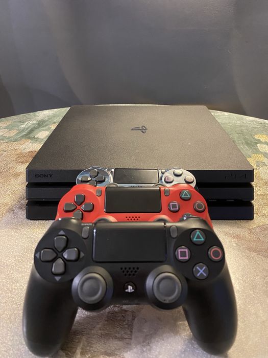 PS4 Pro 1 ТБ | Отличное состояние + 3 геймпада + игры