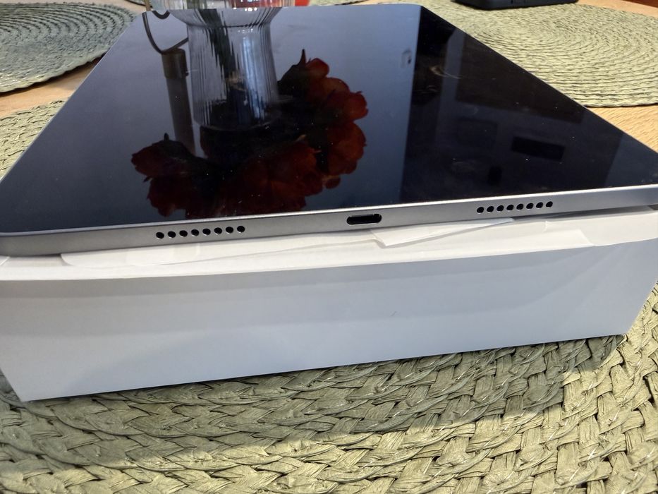 Apple Ipad Pro 11 4th Generation M2 128Gb WIFI + Smart Folio Originala