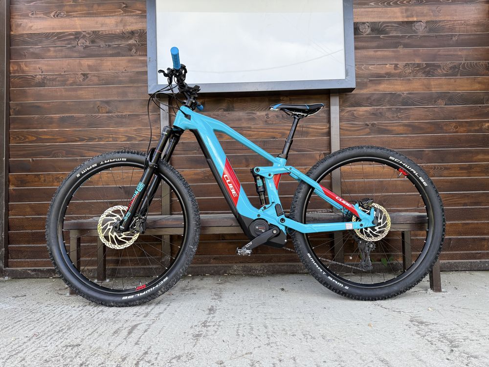 Bicicleta electrica cube stereo hybrid 140 race hpc