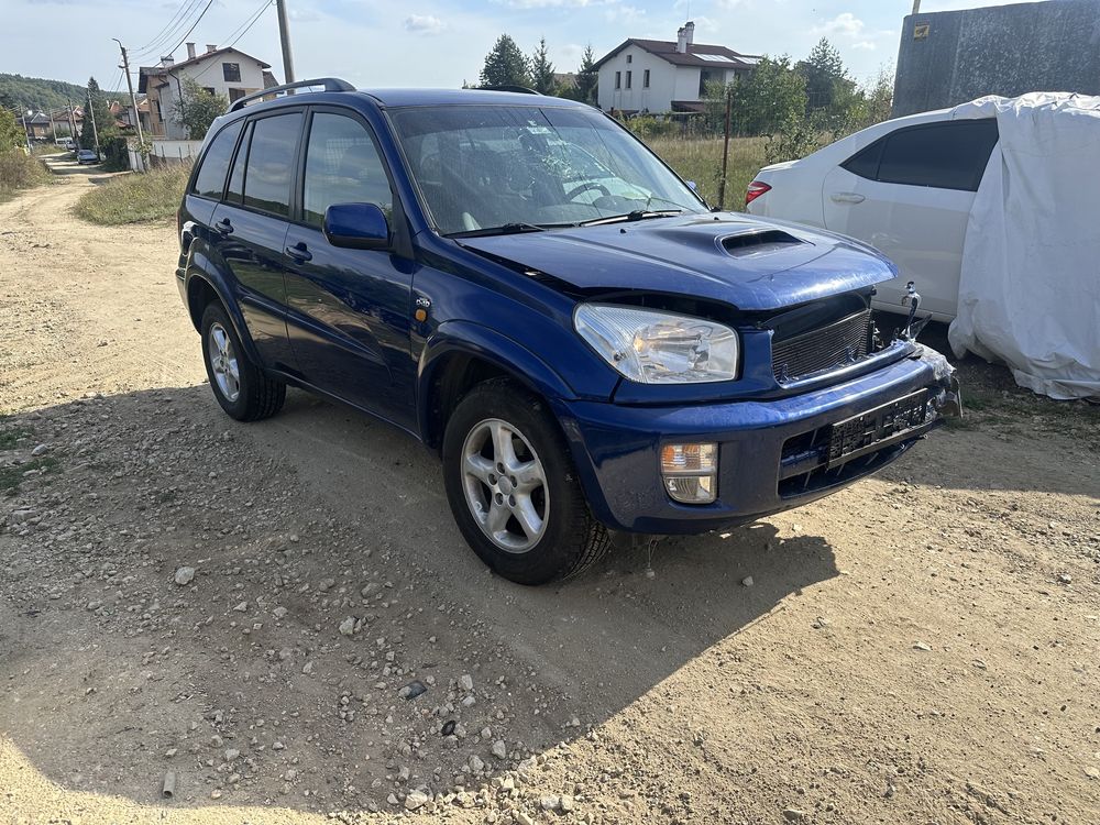 Над 30 бр Toyota Rav 4 Тойота Рав 4 на части!