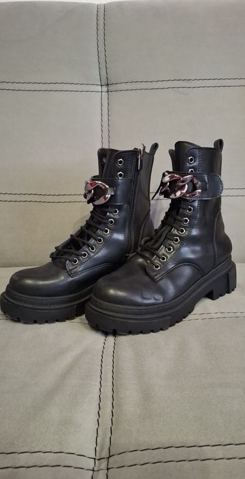 Зимни дамски  боти