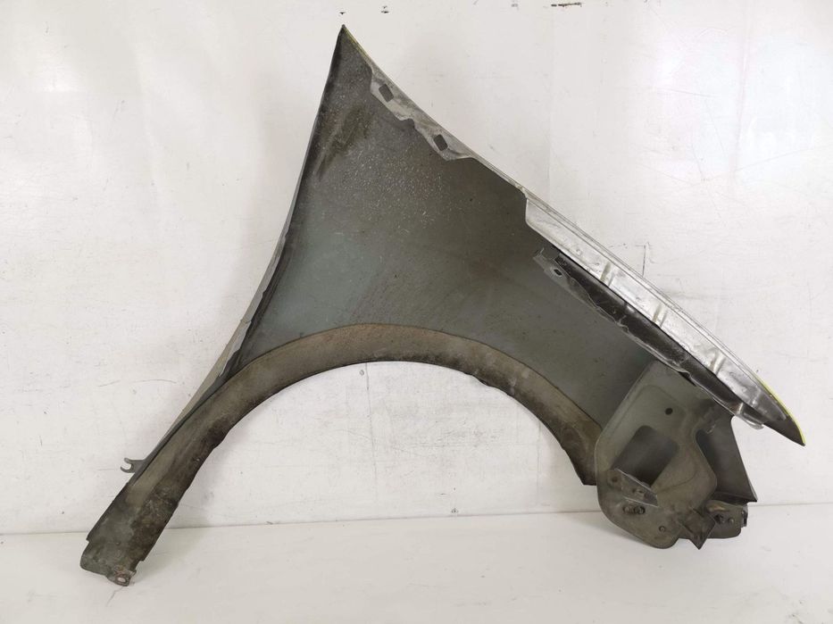 Aripa Stanga Fata Dacia  Logan 2 2013 2014 2015 2016 Fara Locas Semnal