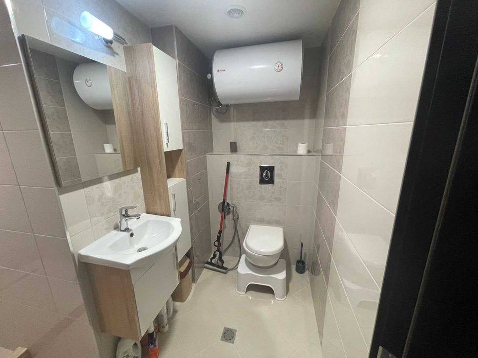 Дава се под наем Двустаен апартамент в Бургас, Възраждане - 70 кв.м за 280.5 € - Снимка #6